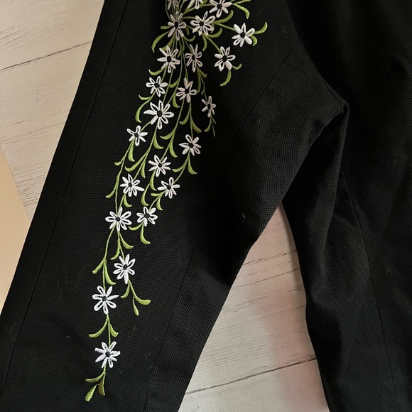 Bob Macke Womens collarless Jacket Black Blouse Wearable Art Floral Sz Large EUC - Picture 6 of 10